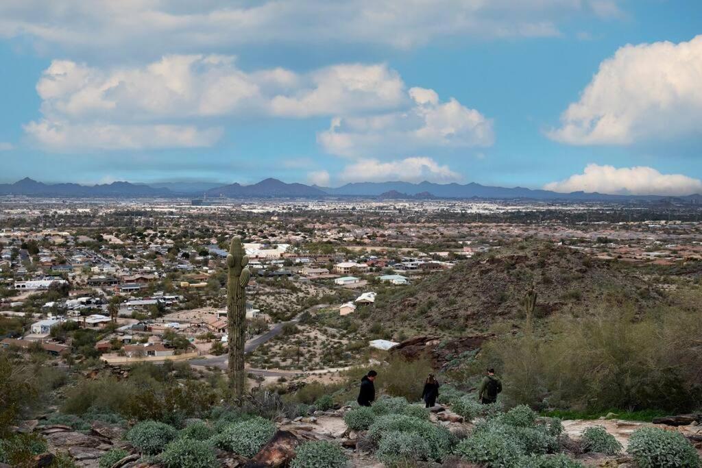 The Hummingbird House, Sauna & Mountain Views! Phoenix Luaran gambar