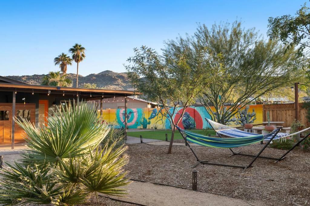The Hummingbird House, Sauna & Mountain Views! Phoenix Luaran gambar
